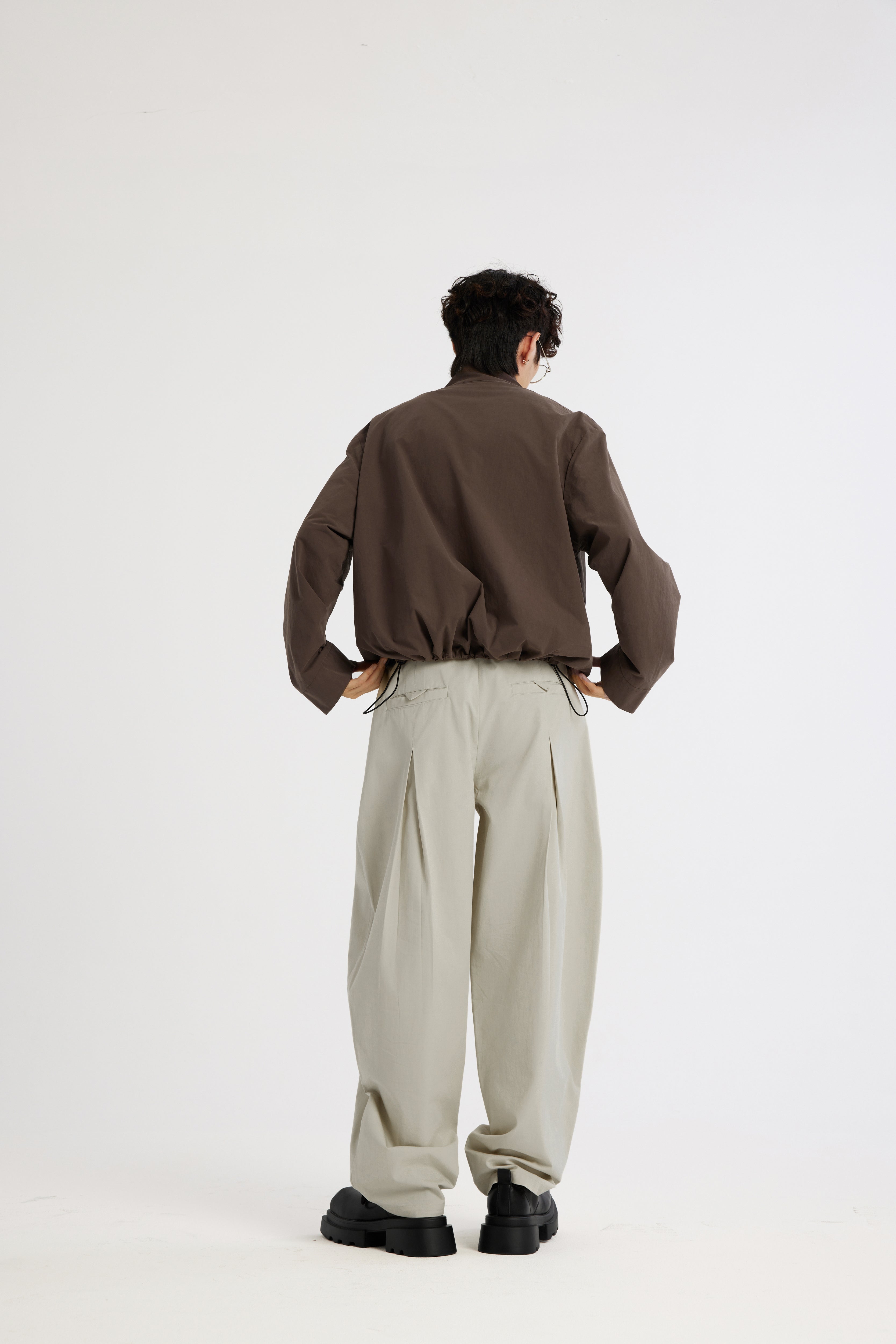 REC Slim-cut casual trousers op1