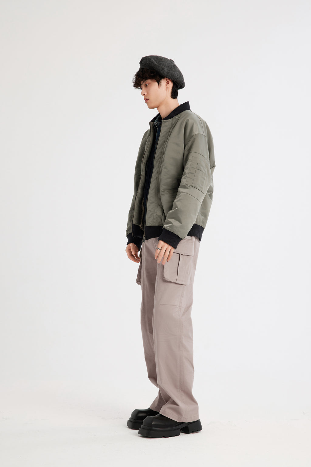 REC Stitched-washed and distressed workwear casual pants op1