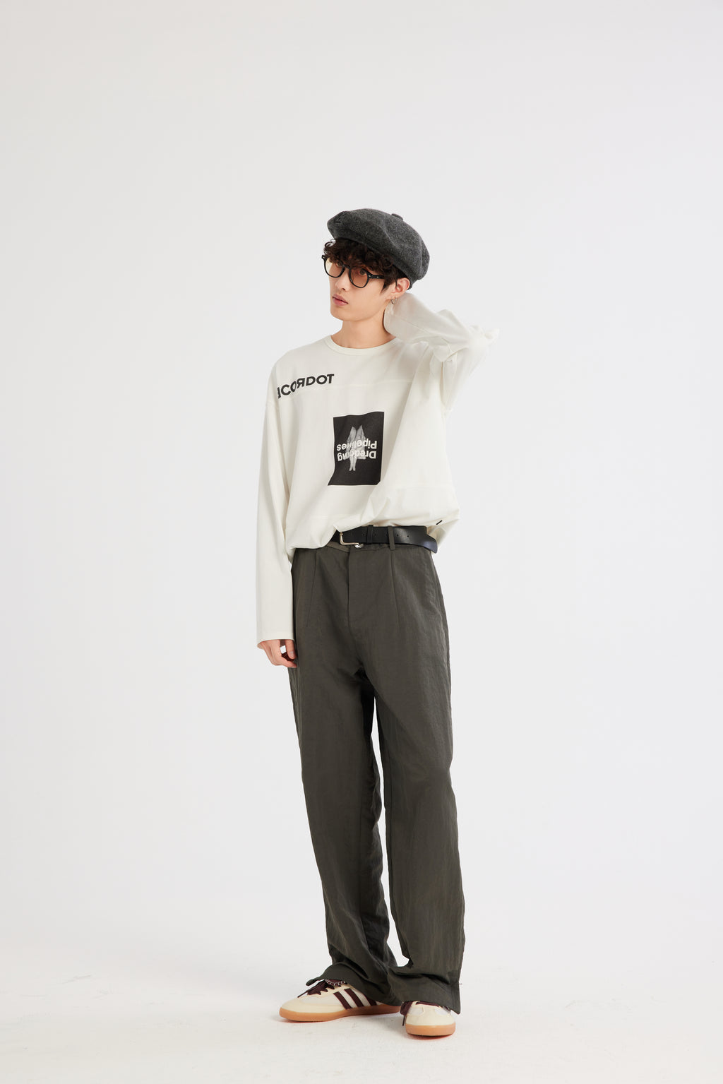 REC Sports and leisure trousers op1