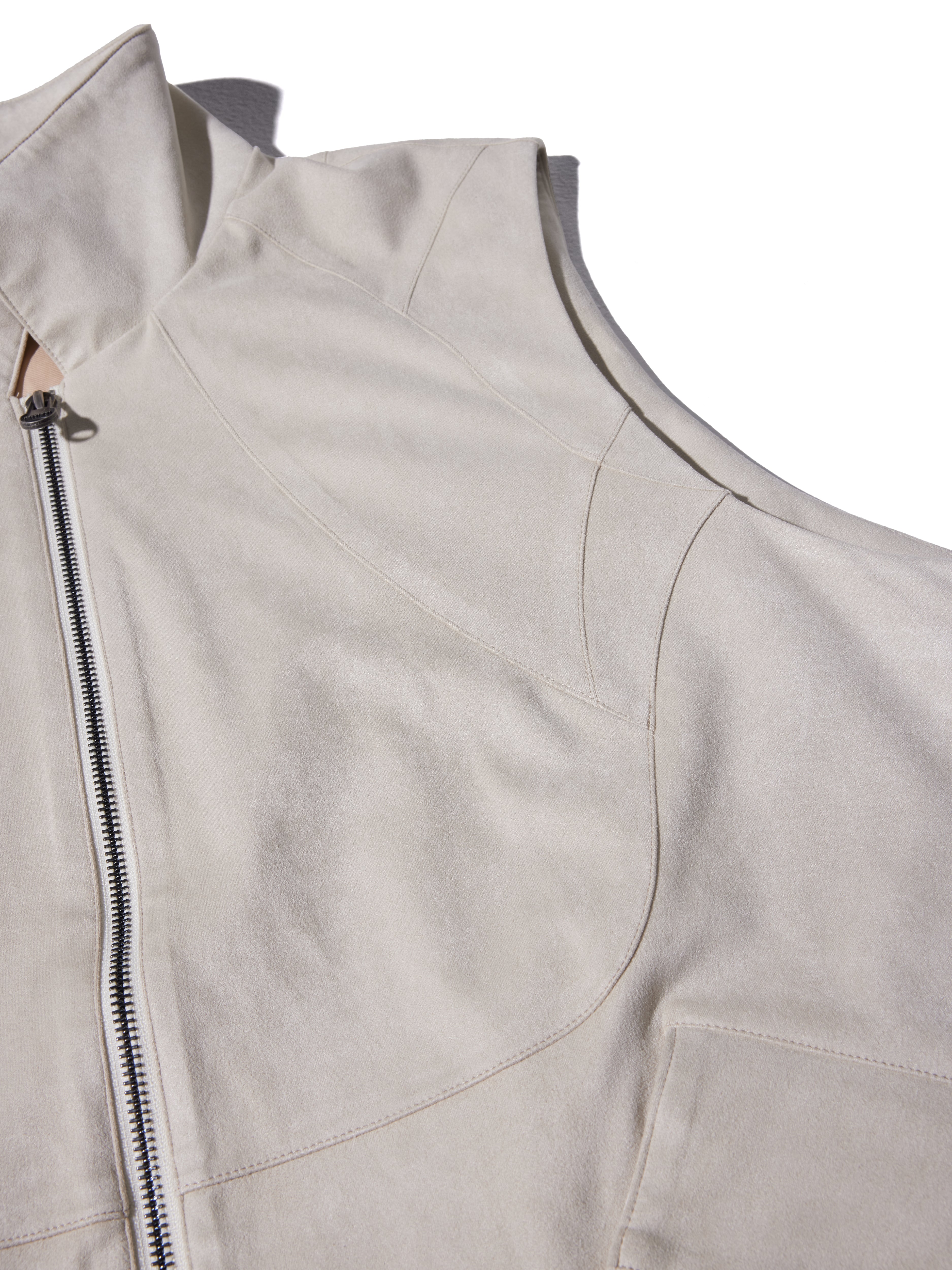 REC Suede-like spliced turtleneck vest op1