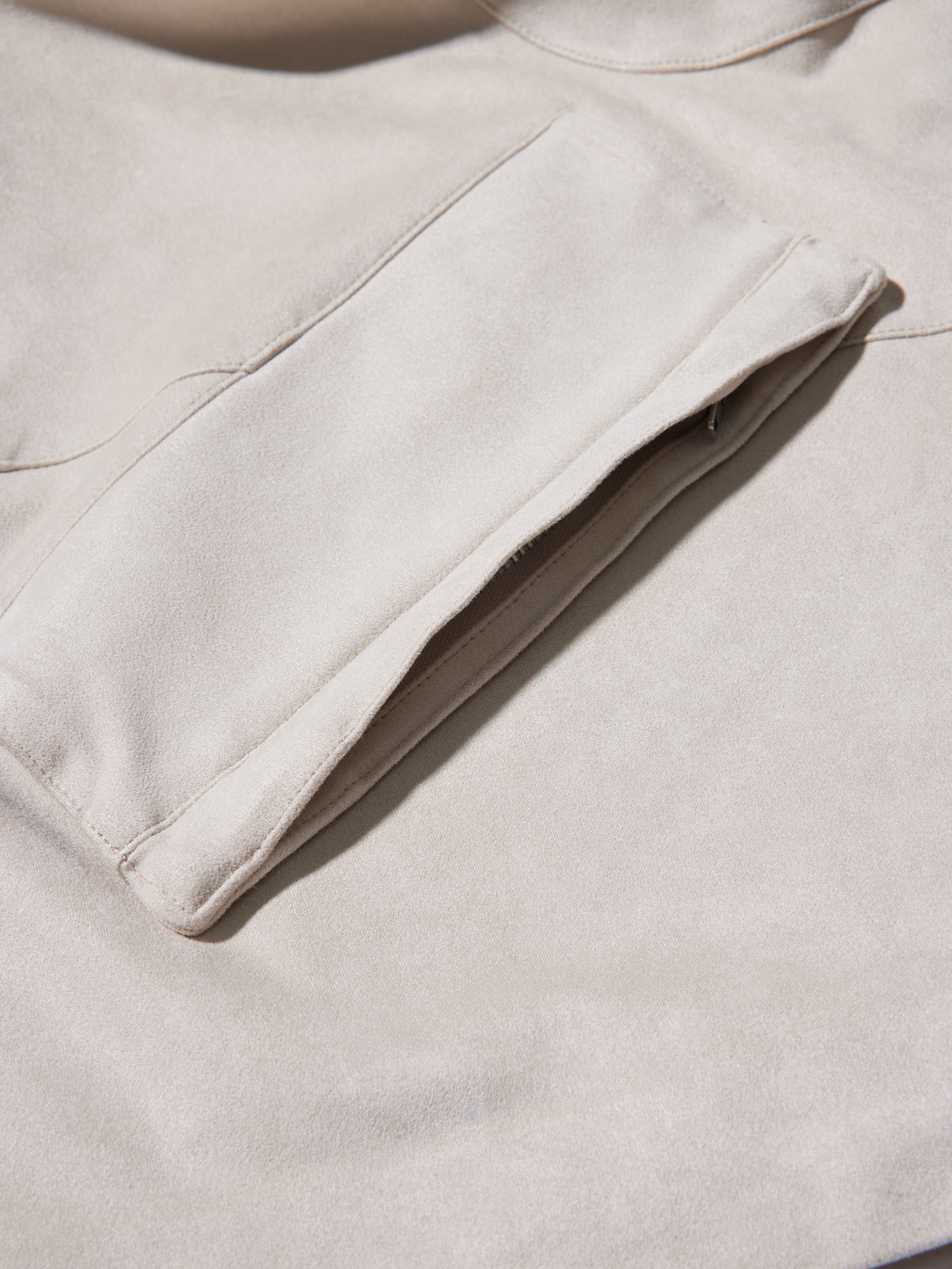 REC Suede-like spliced turtleneck vest op1