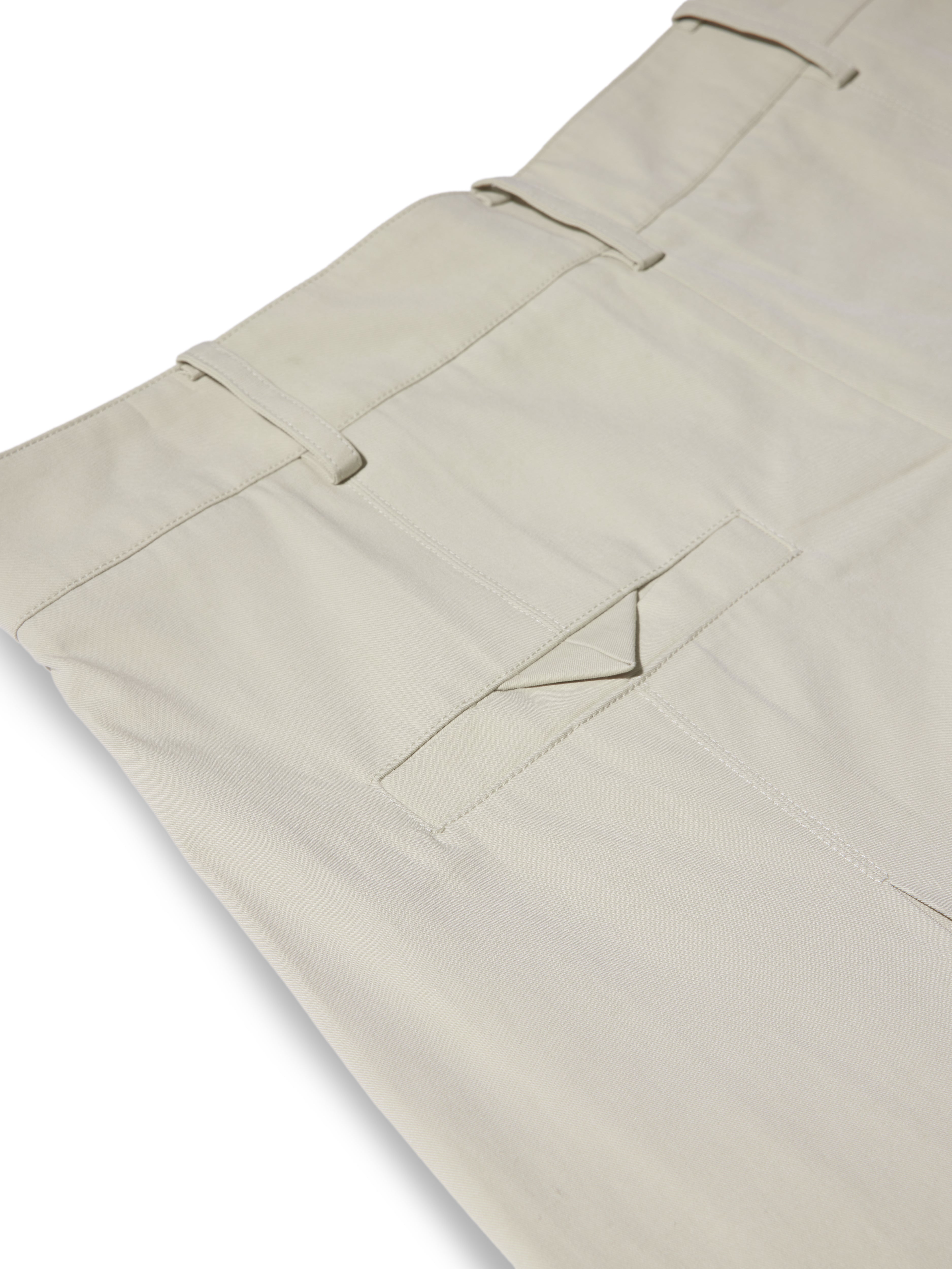 REC Slim-cut casual trousers op1